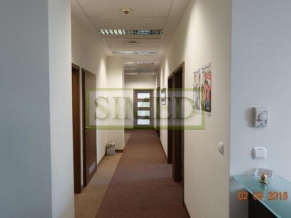Open-space,recepcja,pkp,tramwaj,autobus,dostęp24h