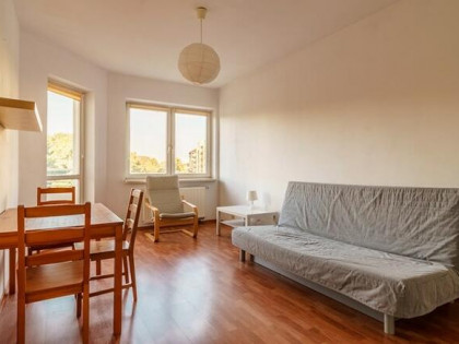 Duża kawalerka miejscem w garażu- KEN 21, Ursynów