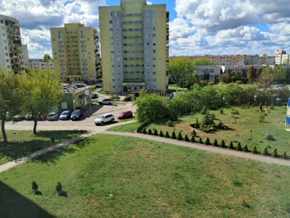 Sprzedam: 3 pok-ok.52 m2-III piętro-balkon-KONIN