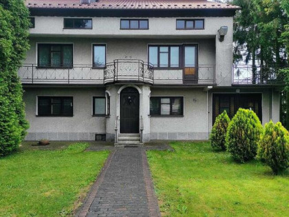 Dom pod Krakowem 270 m2 na dużej atrakcyjnej działce 16,3 ara