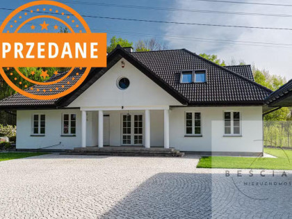 Dom Ładna