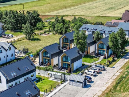 Nowoczesny ośrodek wypoczynkowy – 5 domków