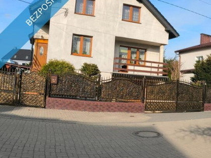 Wyjatkowy dom jednorodzinny na sprzedaż w spokojnej okolicy.!!!!