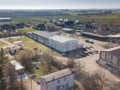 Hala o powierzchni 3000m2 w Cedrach Wielkich