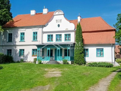 Zamieszkaj w XVIII-wiecznym dworze na Warmii