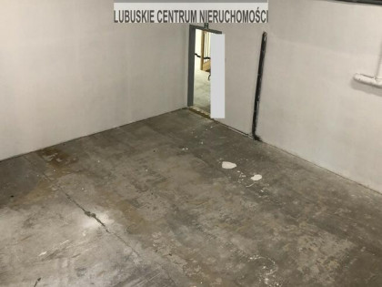 Wynajmę lokal budynek z własnym parkingiem Gorzów