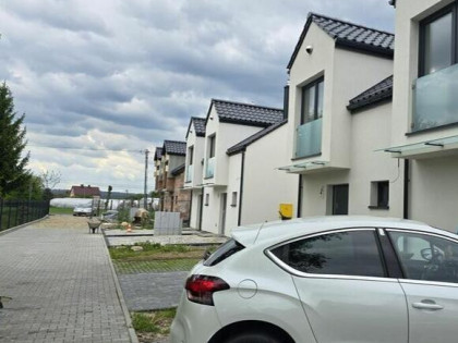 NOWOCZESNY DOM W CICHEJ DZIELNICY KRAKOW