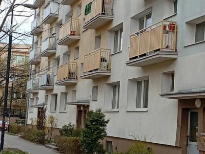 Przytulny pokój z oddzielną kuchnią w Warszawie na Woli