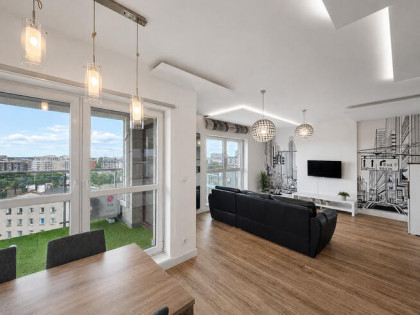 Apartament 3 pok. z panoramą Wrocławia - /garaż