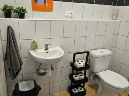 Podnajmę pomieszczenie pod biuro- os. Podwawelskie, Kraków.