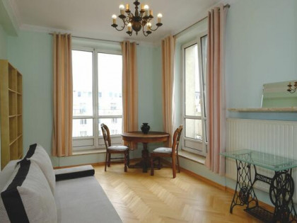 Mieszkanie Warszawa gm. Śródmieście Śródmieście, Krucza