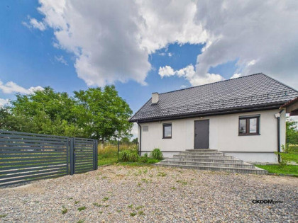 Nowoczesny dom z ogrodem – Mójcza, gm. Daleszyce | Tylko 5 km od Kielc