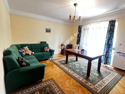 Wolnostojący dom na działce 1140  m2 Brwinów