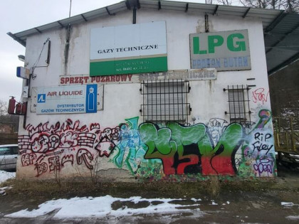 Syndyk sprzeda działkę budynek usługowy Wałbrzych