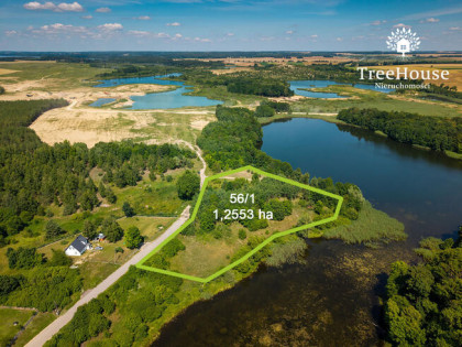 Działka inwestycyjna z linią brzegową - MPZP
