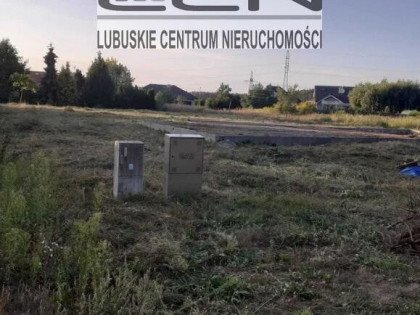 Rozpoczęta budowa domu przy jeziorze m. Kłodawa