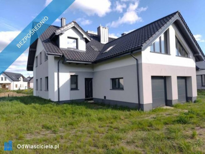 Dom Bliźniak z garażem i ogrodem , 6 pokoi , Różyny -11km od Gdańska