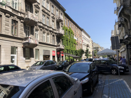 Lokal Warszawa Śródmieście, Centrum