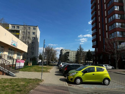0% prowizji.  Lokal w centrum Piaseczna.