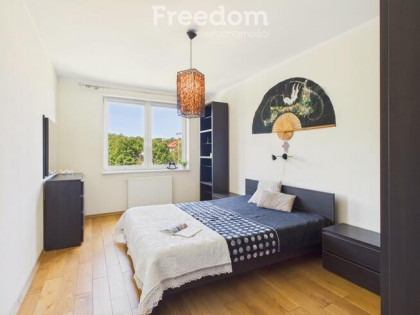 Przestronne 3 pokoje 71 m², balkon i parking