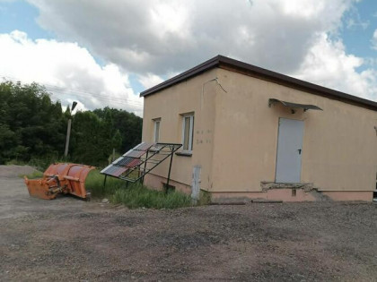 Do wynajęcia lokal wraz z placem Siepraw ul. Kawęciny