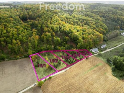 Działka budowlana przy lesie – obok dwa jeziora !