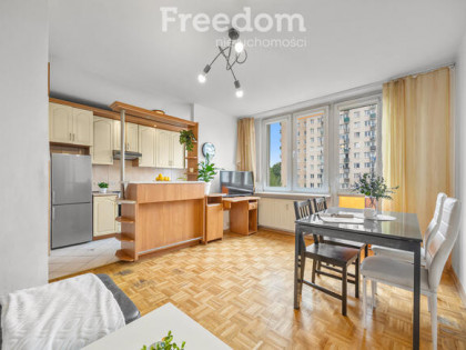 3 pokoje z balkonem na Bródnie | 48 m² |