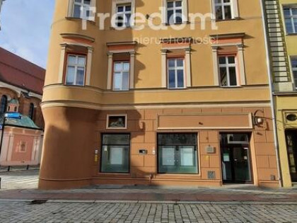 Lokal z duszą w sercu Opola. Rynek.