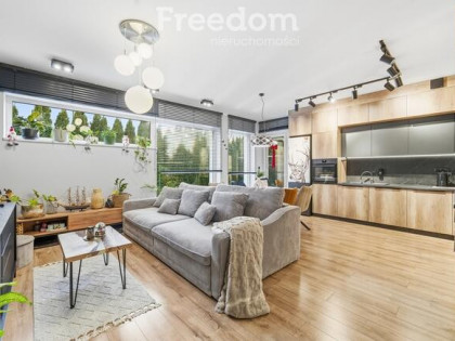 Apartament z ogródkiem i 3 miejscami parkingowymi