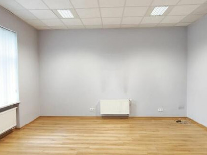 Lokal usługowo-biurowy 46,9 m² | Centrum Sanoka | I piętro |