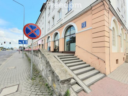 Lokal handlowo-usługowy w samym centrum
