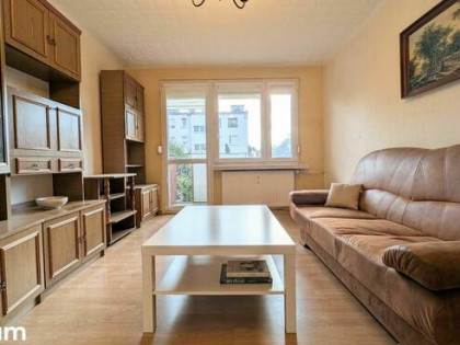 3 pokoje, 2 piętro, Os. Piastów – 57 m², balkon, piwnica