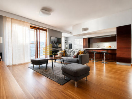 Przestronny 4-pokojowy apartament  Wilanów