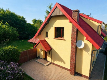 Dom Międzybórz | 109,3 m² | Działka 7,3 ar | Taras | Garaż