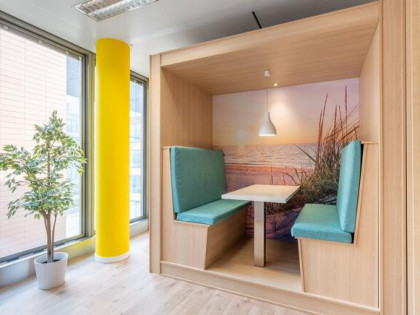 Dostęp do profesjonalnej przestrzeni coworkingowej