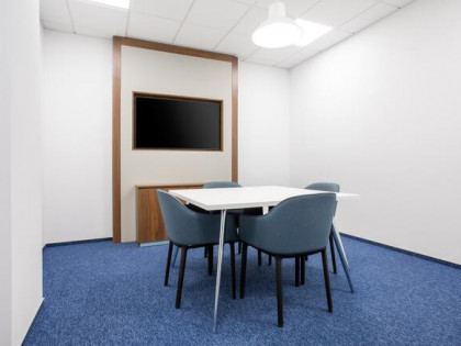 Przestrzeń do pracy dla 3-4 osób w Regus Grojecka