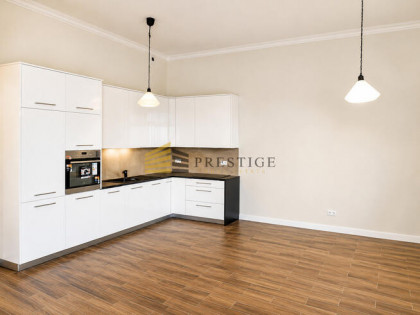 Piękny apartament w przedwojennej kamienicy