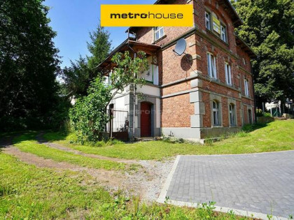 Dom dwurodzinny przy lesie - 92,3 m² + ogród