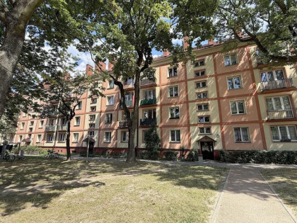 przestronna kawalerka z balkonem
