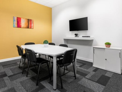 Przestrzeń do pracy dla 3-4 osób w Regus Zana