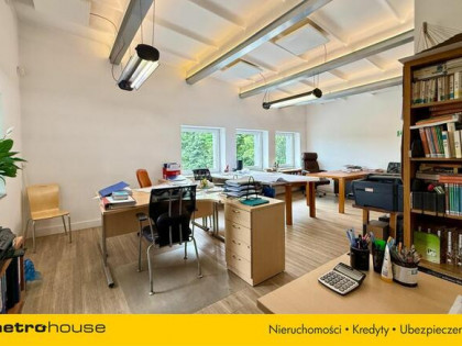 Kompleks magazynowo-biurowy w idealnej lokalizacji