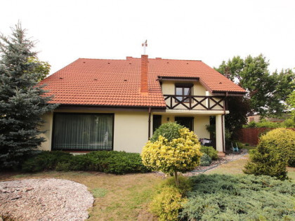 Przestronny elegencki dom gotowy do zamieszkania