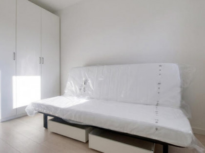 Zobacz > świeżo umeblowane, balkon 48 m²