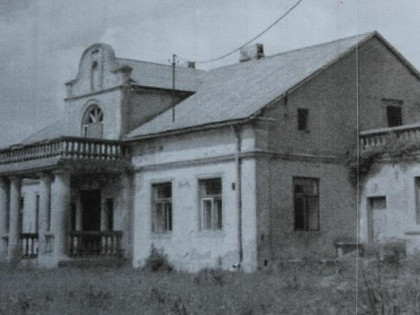 Okazja: Historyczny Dworek 179m² , dz. 0,8 ha w Sercu Polski