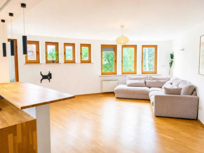 Przestronne 85m2/3strony Świata/2 miejsca w garażu