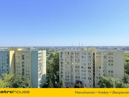 46 m2 z panoramicznym widokiem na Warszawę  Metro