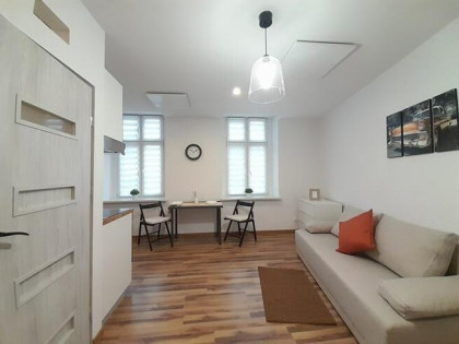 Kawalerka 25 m2 - Modrzejowska 89, Centrum