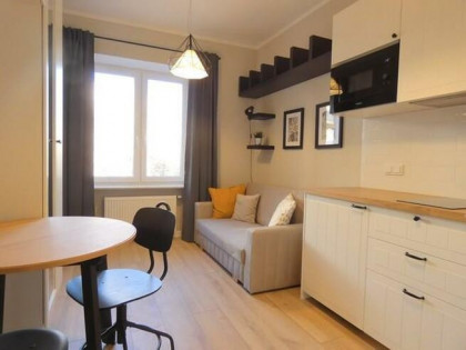 Kołowa 54, Targówek, funkcjonalne studio