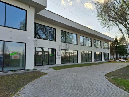 Nowoczesne lokale usługowe  140 i 280 m² przy głównej ulicy