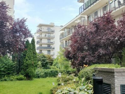 2 pokoje, balkon 20 mkw, basen, cisza, zieleń